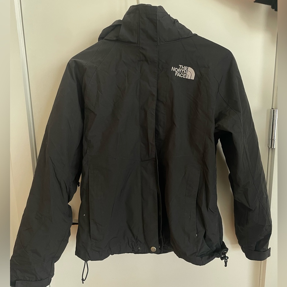 Northface Jacket Ski sell with detachable Fleece liner. 2 in 1, great condition.